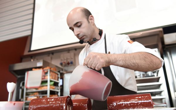 Salvatore Toma “Note di Natale: giochi, colori e forme di cioccolato”